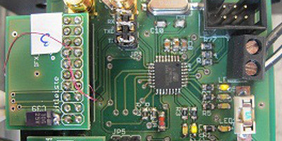 Platine mit Bussystem Controllern